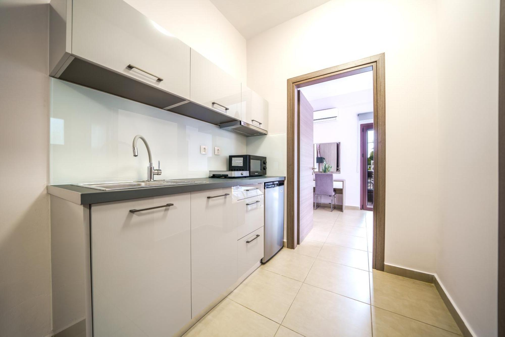 Dimitra & Deslina Luxury Αpartments Apartment เยโอริยิอูโปลิส ภายนอก รูปภาพ