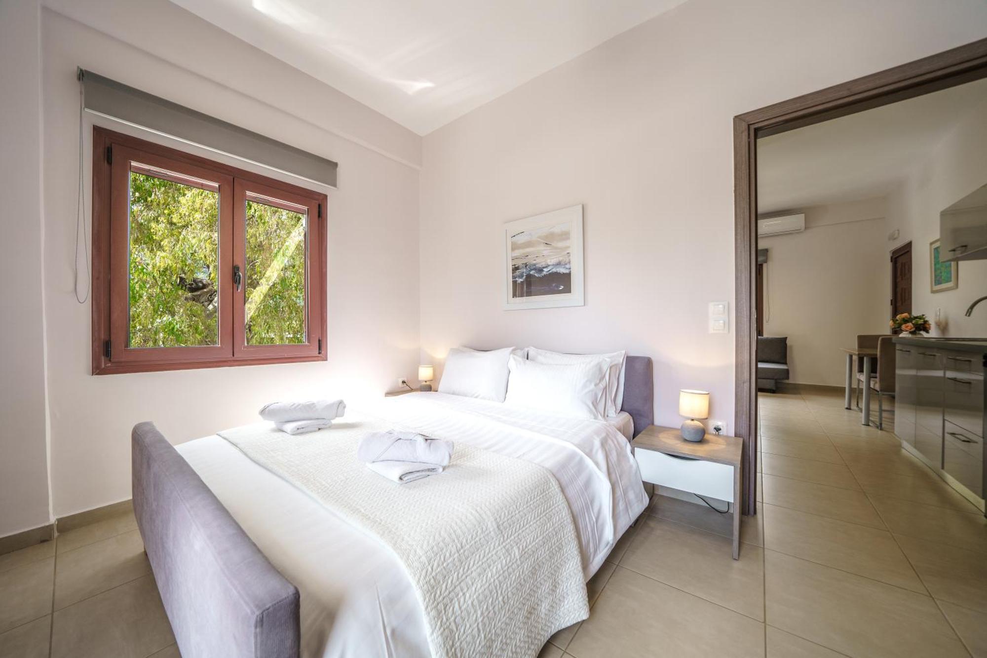 Dimitra & Deslina Luxury Αpartments Apartment เยโอริยิอูโปลิส ภายนอก รูปภาพ