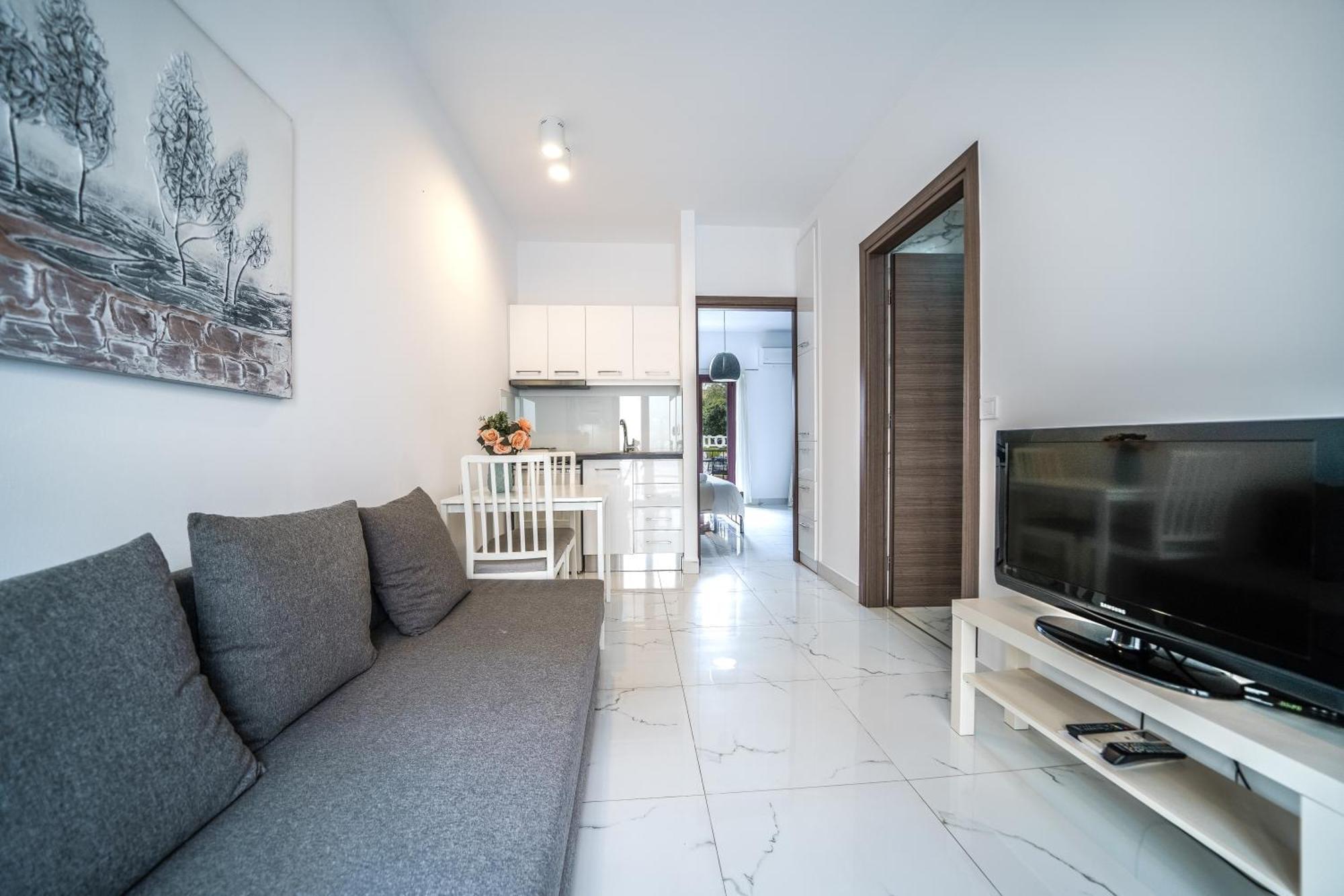 Dimitra & Deslina Luxury Αpartments Apartment เยโอริยิอูโปลิส ภายนอก รูปภาพ