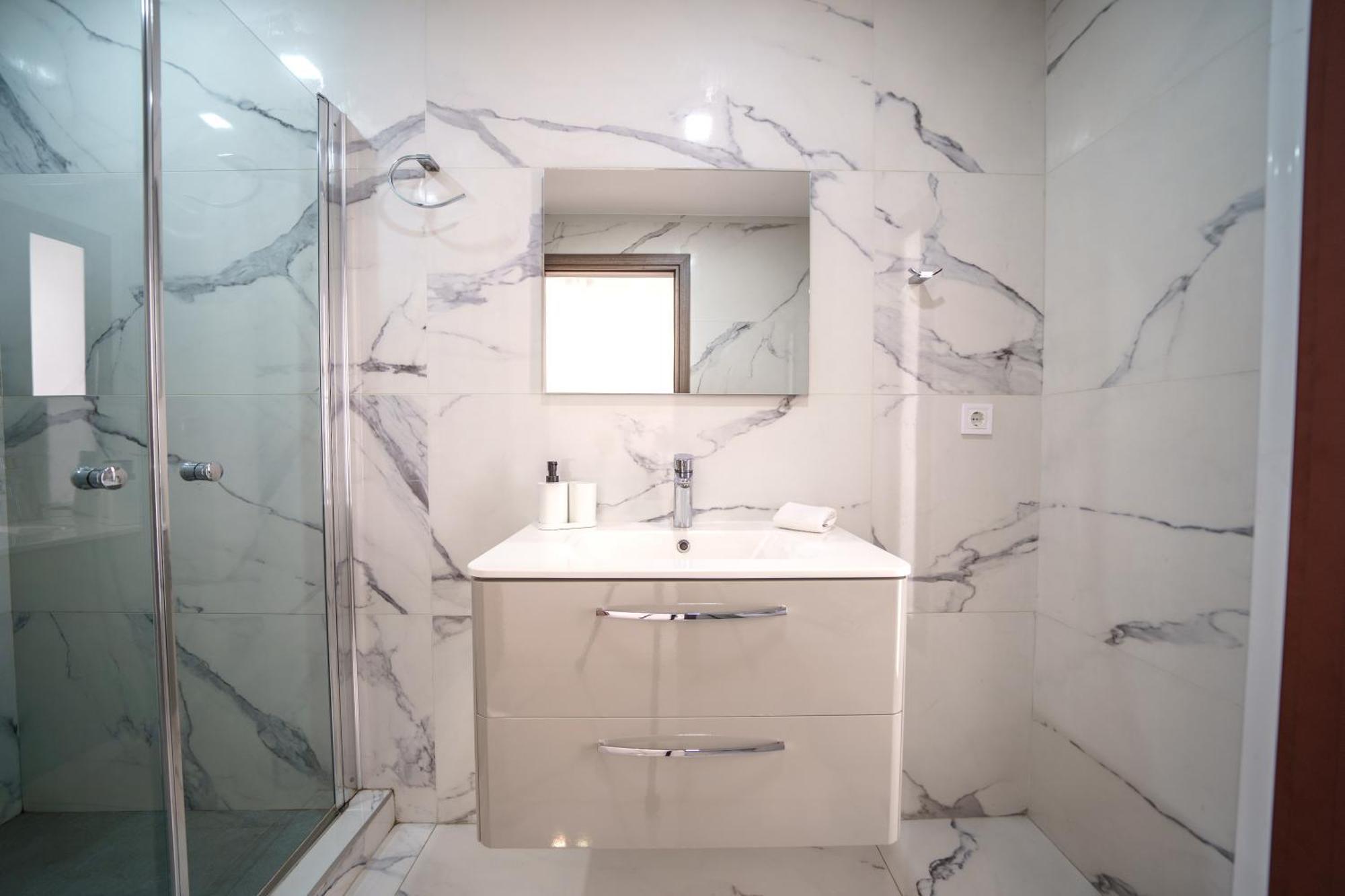 Dimitra & Deslina Luxury Αpartments Apartment เยโอริยิอูโปลิส ภายนอก รูปภาพ